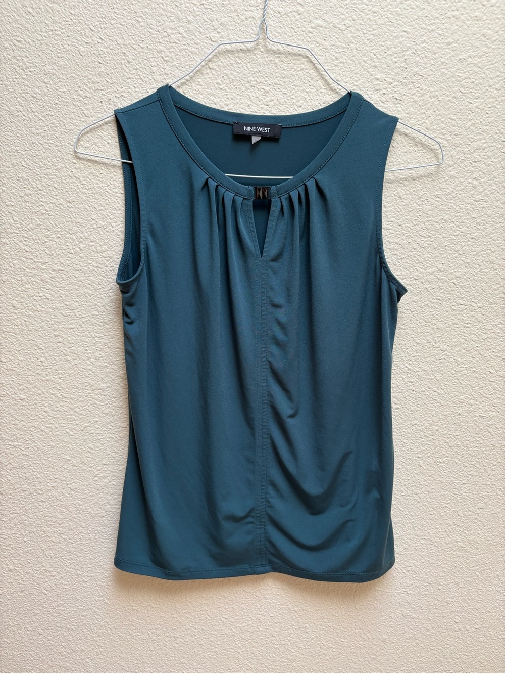 Nine West Teal Gathered Keyhole Sleeveless Top